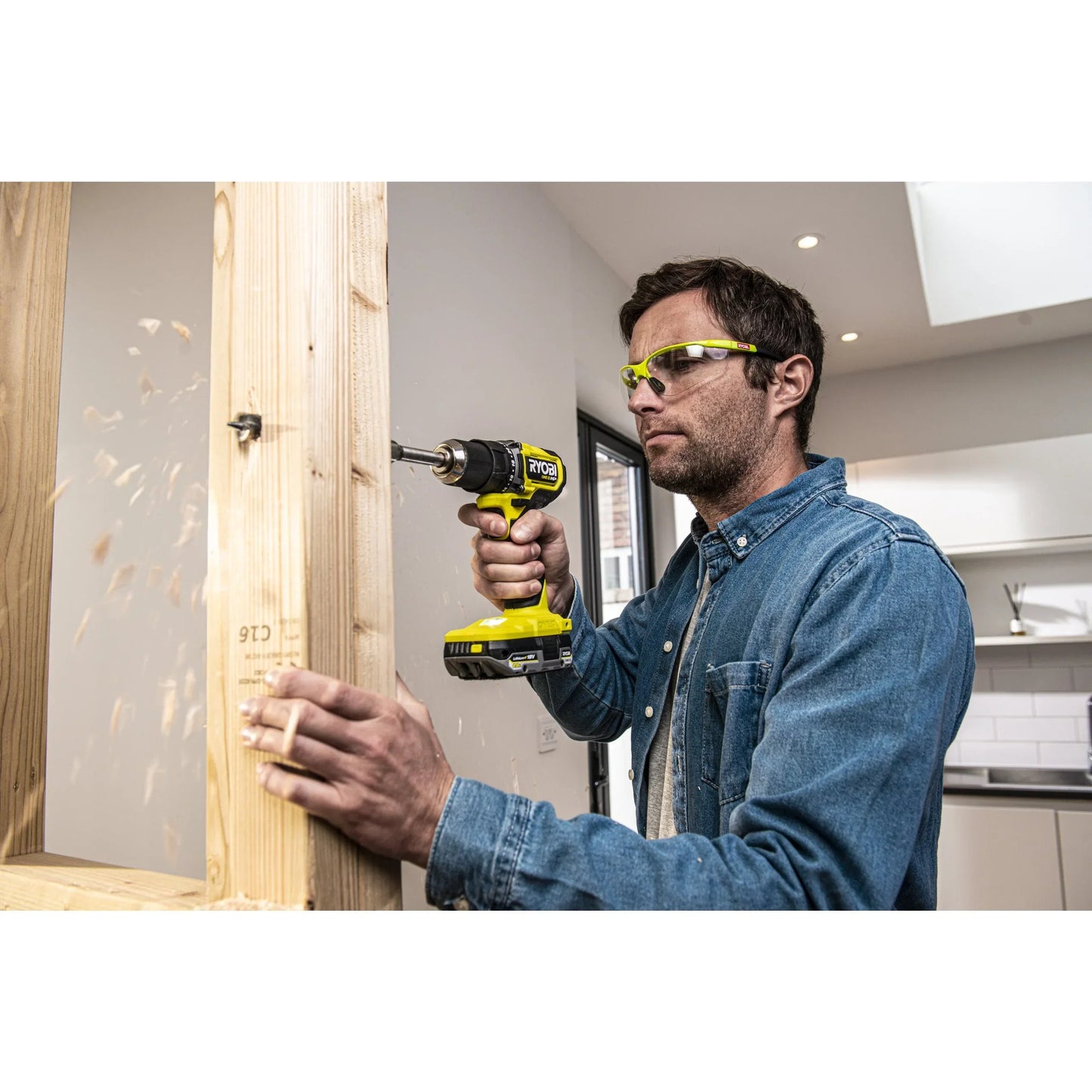 Taladro atornillador sin escobillas Ryobi® ONE+ HP™ de 18 V